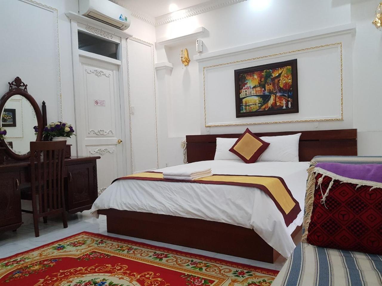 Aparthotel Kim Cuong - Near Tan Son Nhat Airport Ho Chi Minh City